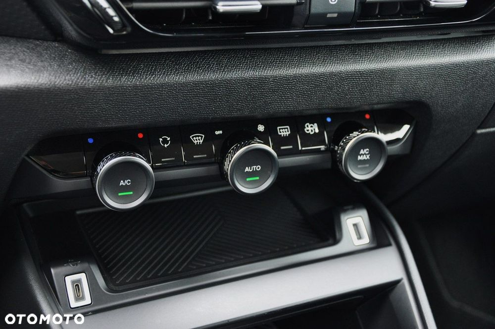 Citroën C4 1.2 PureTech Shine S&S - 36
