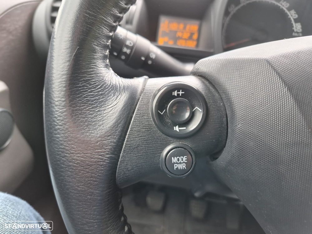 Toyota iQ 1.0 VVT-i Essential+AC - 21