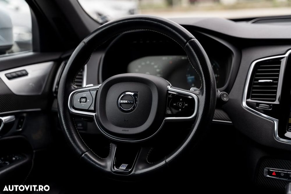 Volvo XC 90 D5 AWD Geartronic RDesign - 25