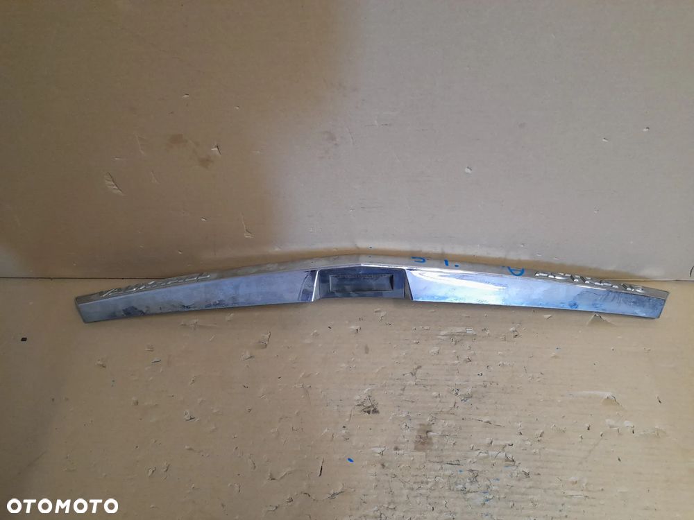 OPEL ASTRA H 3 III Blenda Klapy Listwa Klapy Chrom PRZYCISK  MIKROSTYK OTWIERANIA KLAPY  Garaż Regał 25A Nr.51 - 2