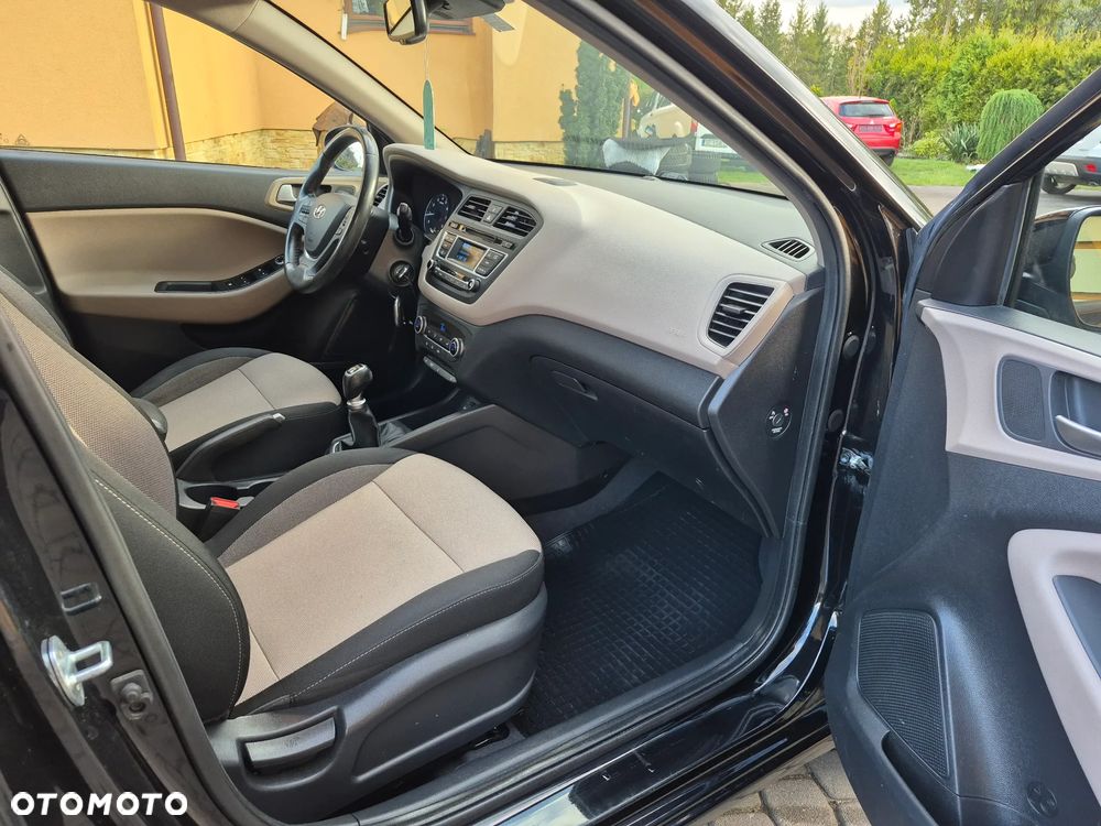 Hyundai i20 1.2 BlueDrive Elegant - 11
