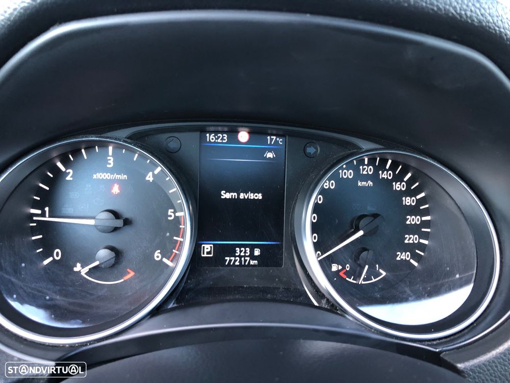 Nissan Qashqai 1.5 dCi N-Connecta DCT - 35