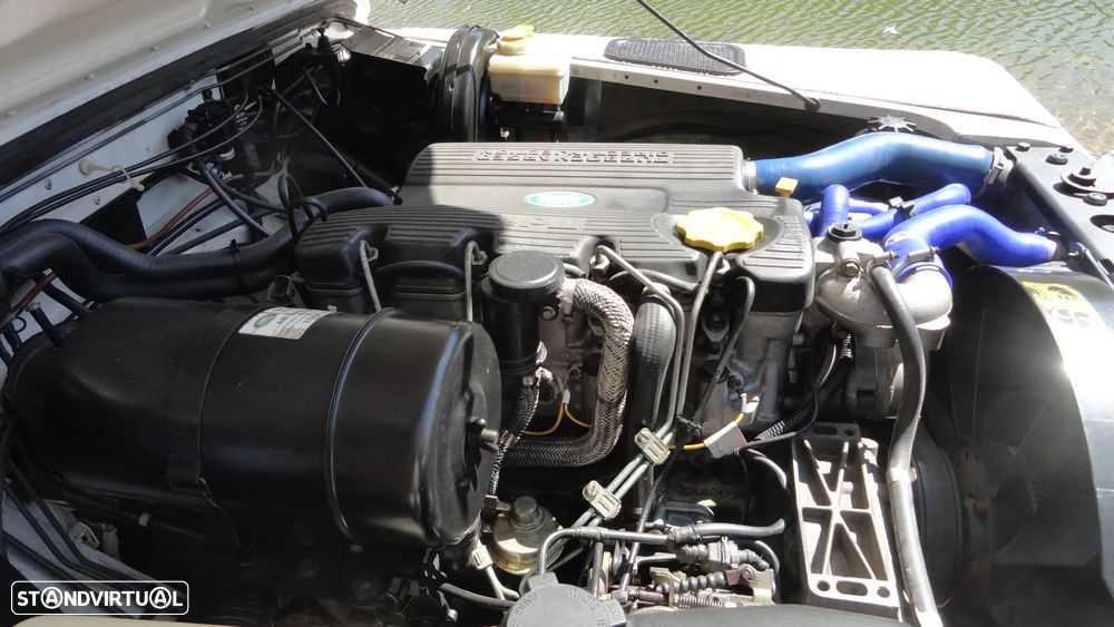 Land Rover Defender 90 2.5 TDi Metal Top - 24