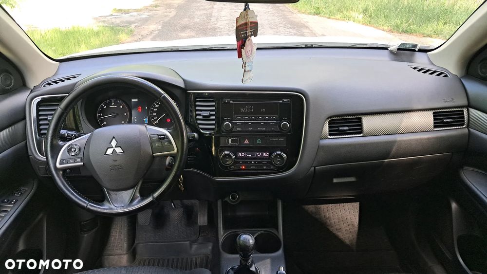 Mitsubishi Outlander 2.2 DID Intense + 4WD - 8