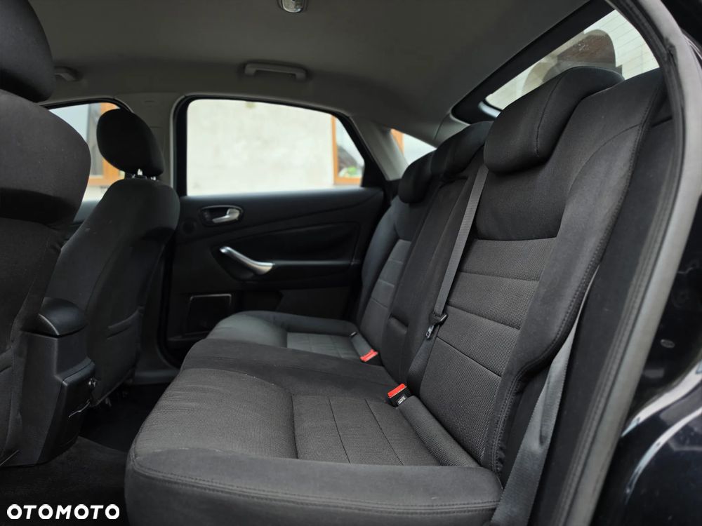 Ford Mondeo - 17