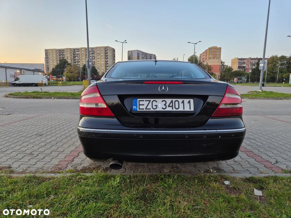 Mercedes-Benz CLK - 22