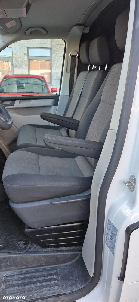 Volkswagen Transporter - 28