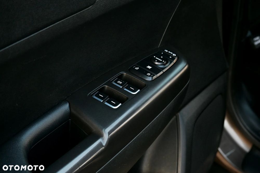 Kia Sportage 1.6 T-GDI Business Line 4WD DCT - 33