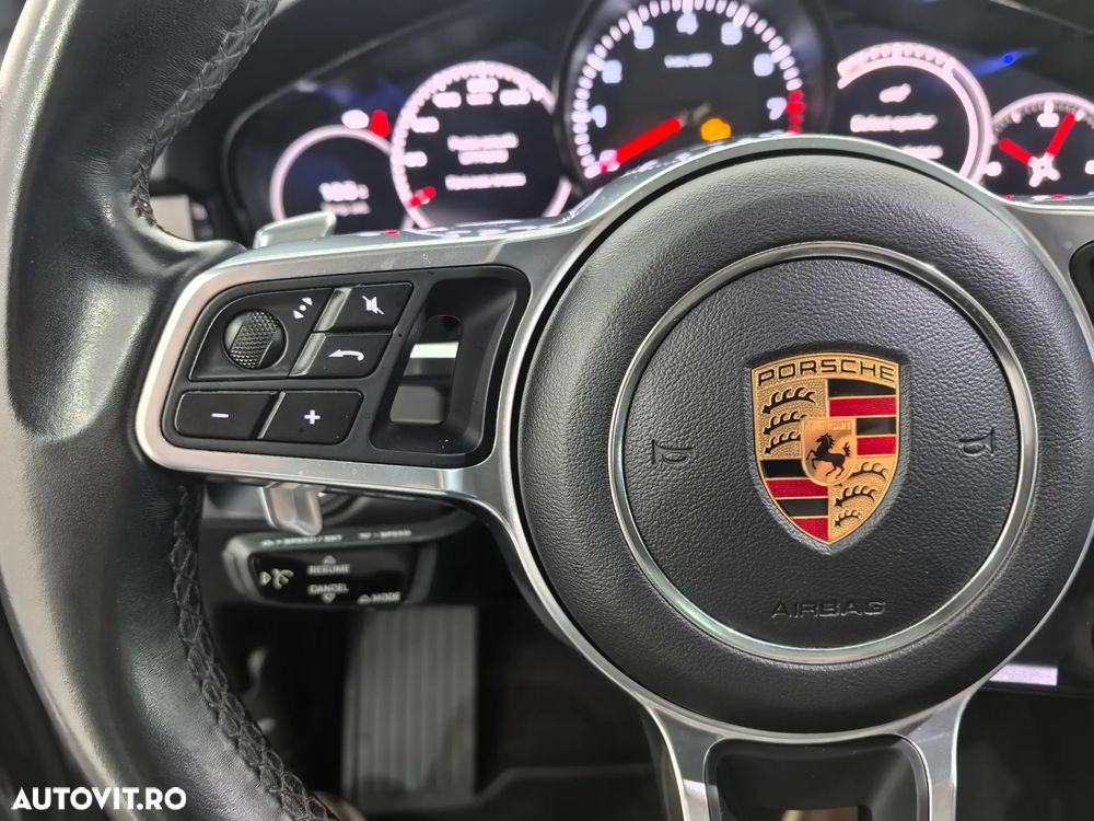 Porsche Cayenne Coupe - 17