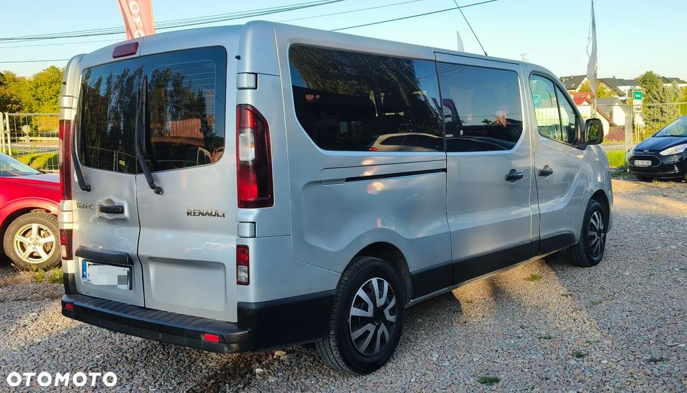 Renault Trafic 2017 photo 2
