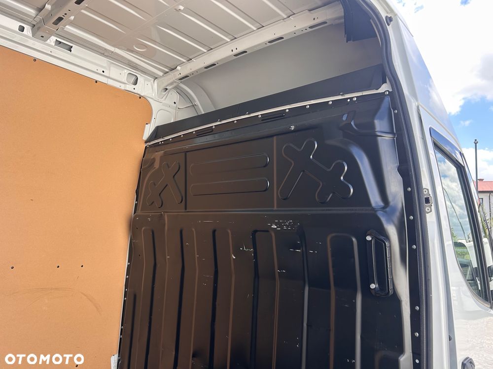 Iveco Daily - 33