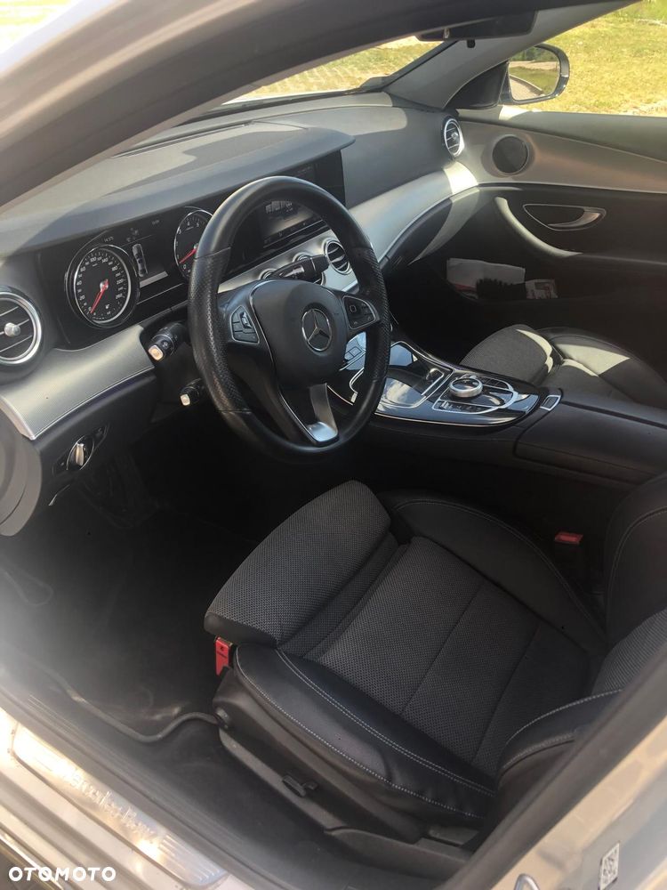 Mercedes-Benz Klasa E 200 9G-TRONIC - 3
