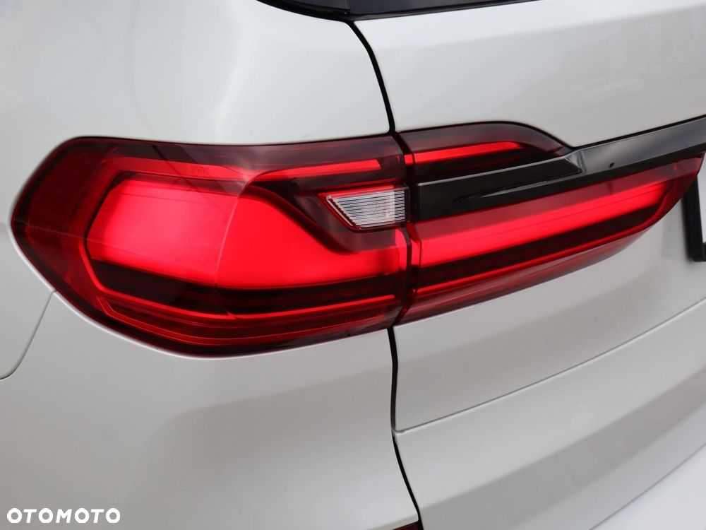 BMW X7 - 27