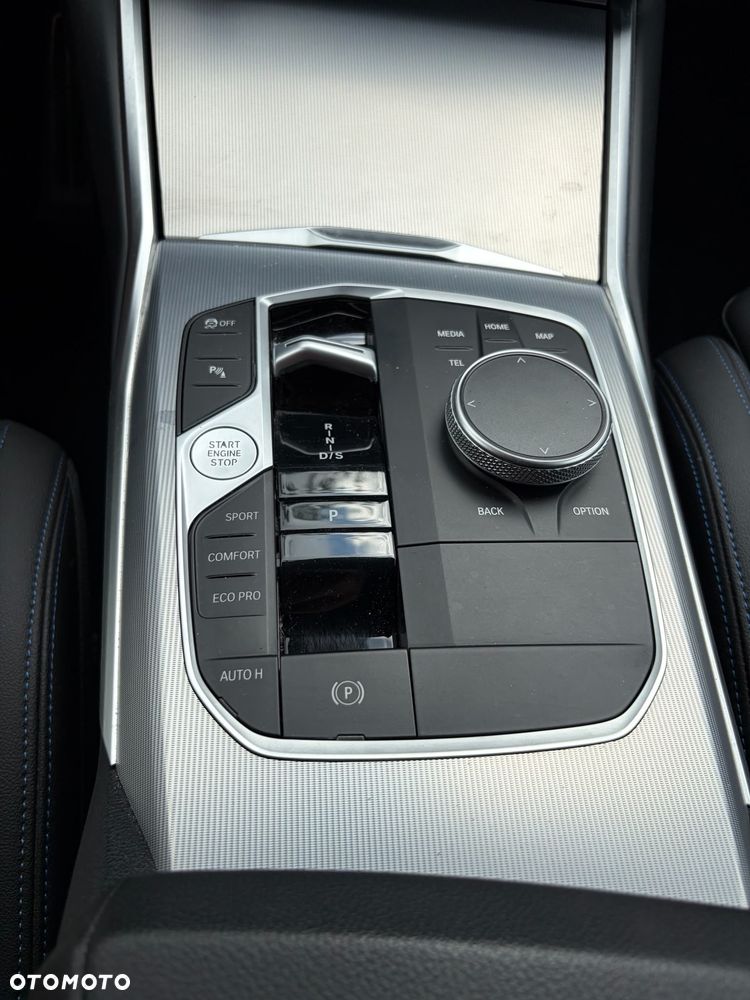 BMW Seria 3 320d xDrive M Sport sport - 38