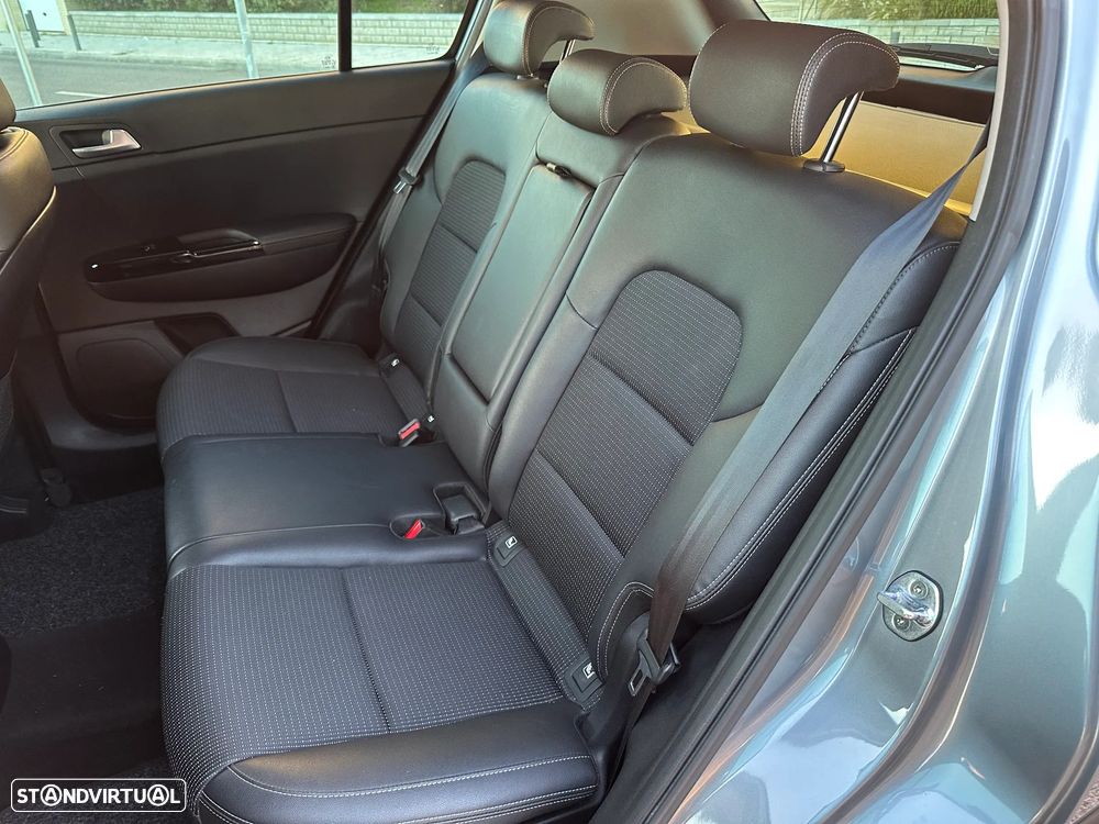 Kia Sportage 1.6 CRDI ISG SX - 9