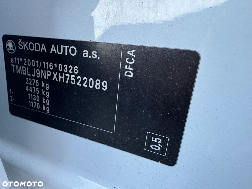 Skoda Superb 2.0 TDI 4x4 DSG L&K - 37