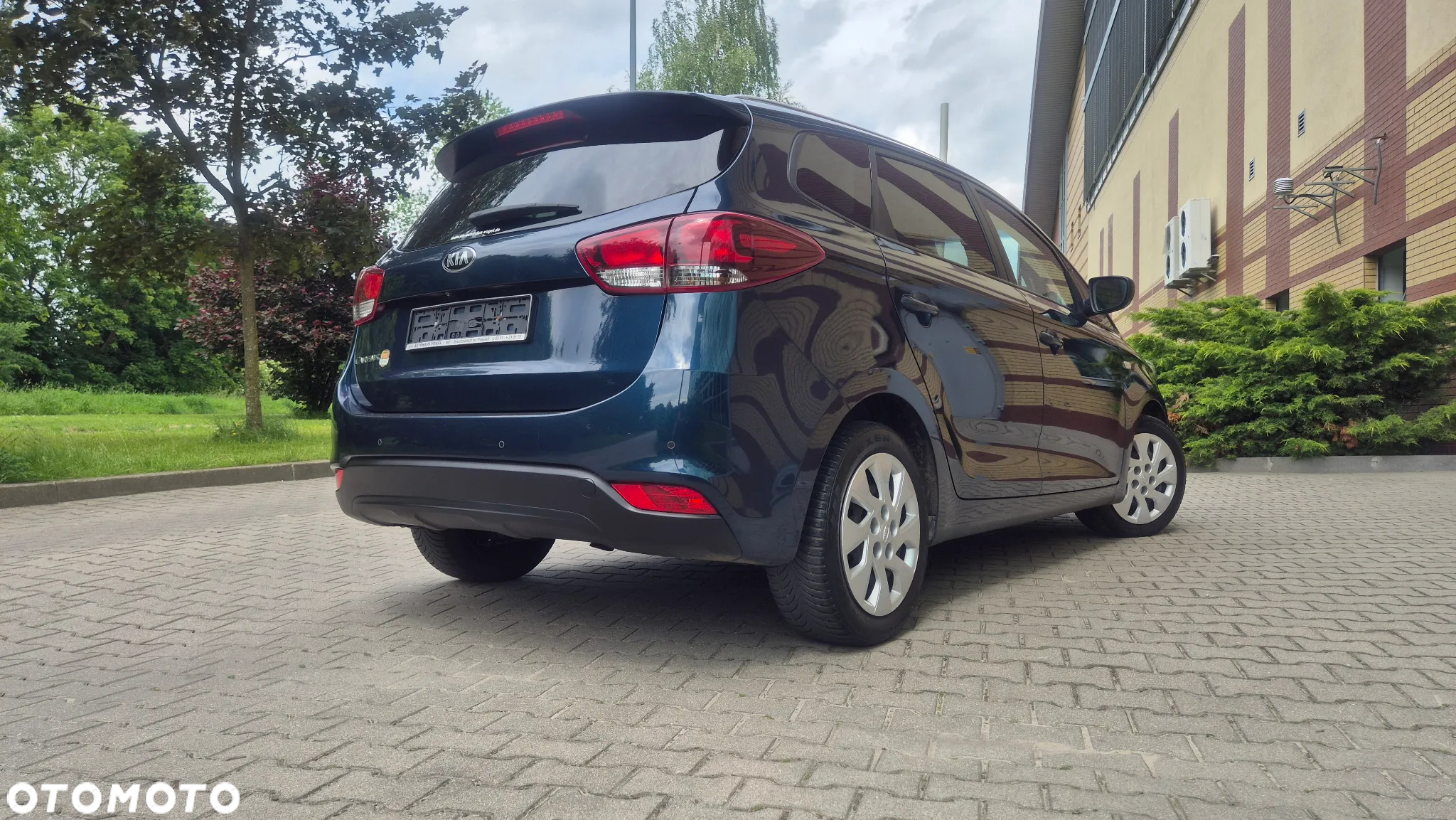 Kia Carens 1.6 GDI Dream Team Edition - 38