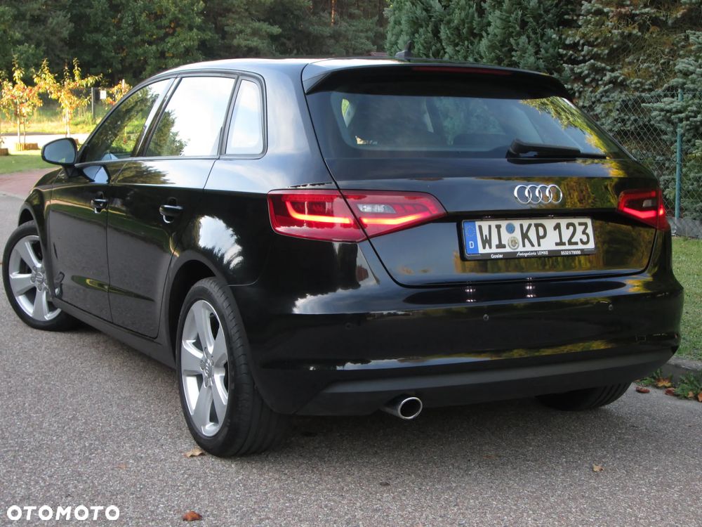 Audi A3 Sportback - 4