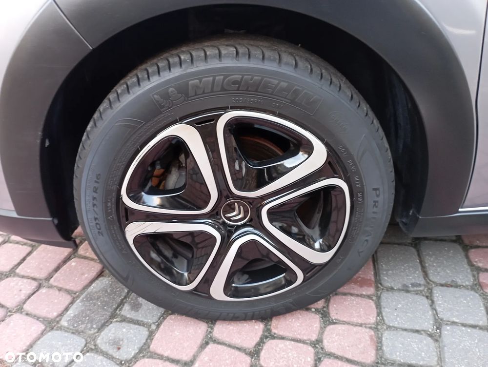 Citroën C3 1.2 PureTech GPF Shine S&S - 22