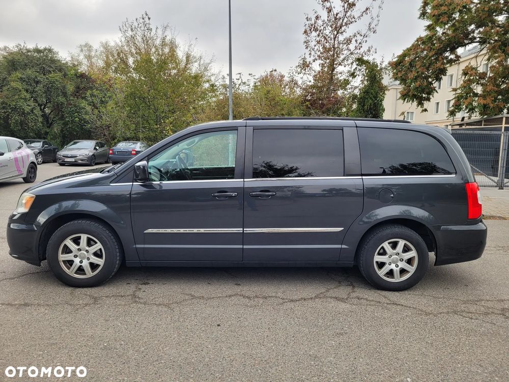 Chrysler Town & Country 3.6 Limited - 4