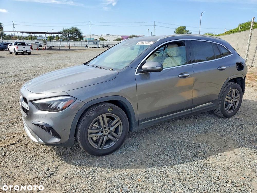 Mercedes-Benz GLA 250 4Matic 8G-DCT Edition AMG Line - 2