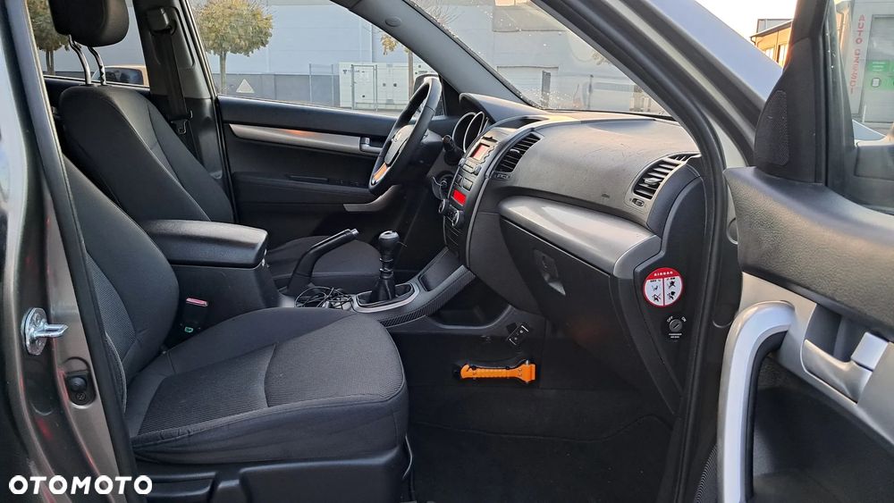 Kia Sorento 2.4 CVVT Attract - 13