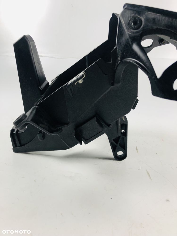 Yamaha 125 16-17 X-MAX 400 13-17 stelaż przód - 9