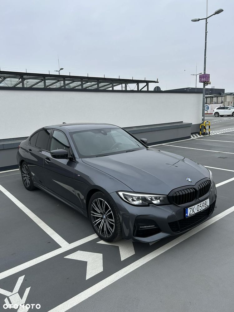 BMW Seria 3 320d M Sport - 2