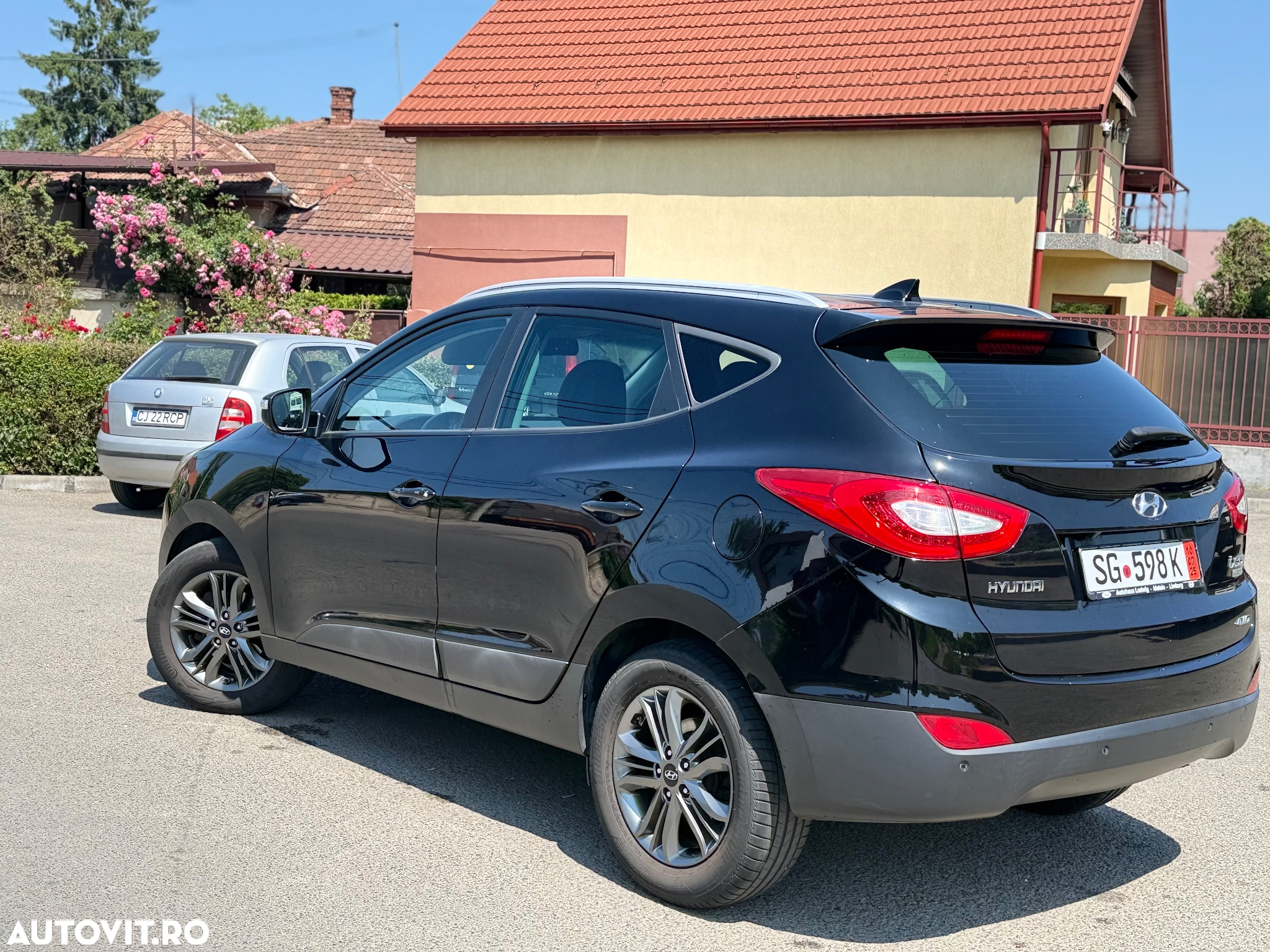 Hyundai ix35 2.0 CRDI 4WD Automatik Premium - 4