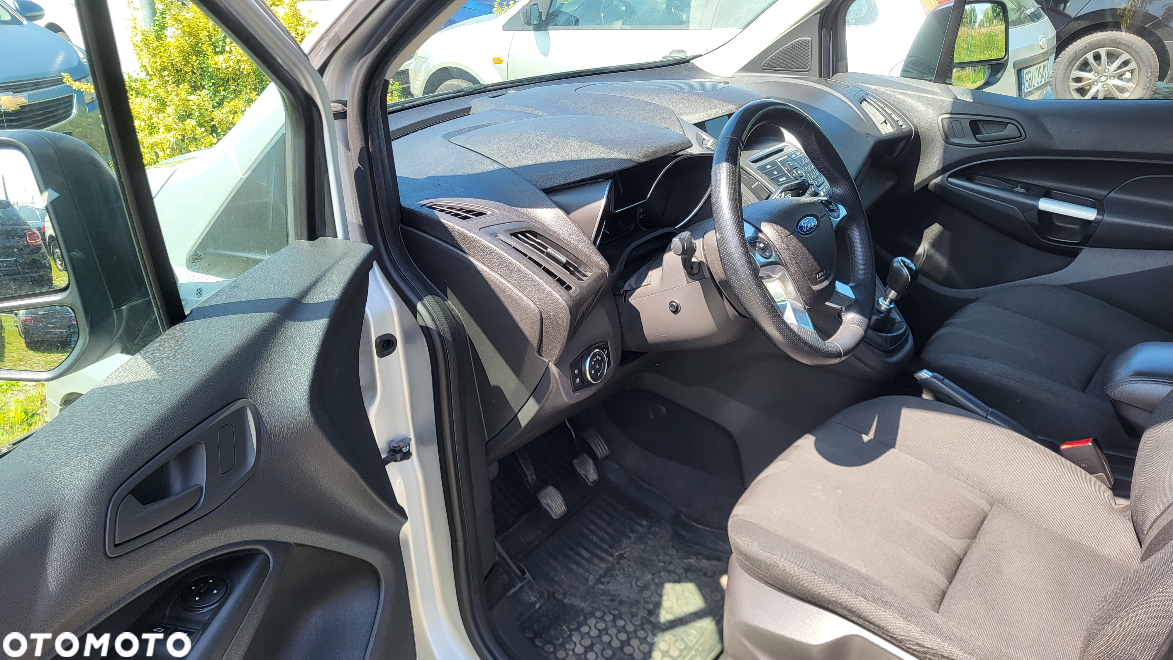 Ford Tourneo Connect Grand - 8