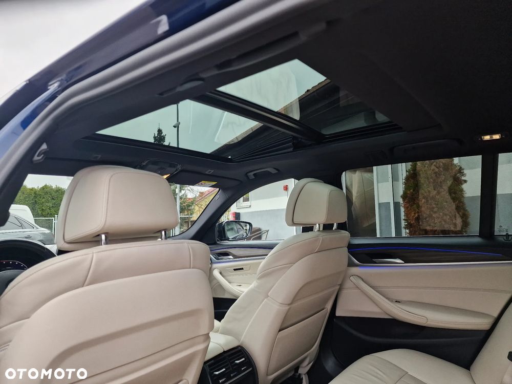 BMW Seria 5 520i M Sport Edition - 25