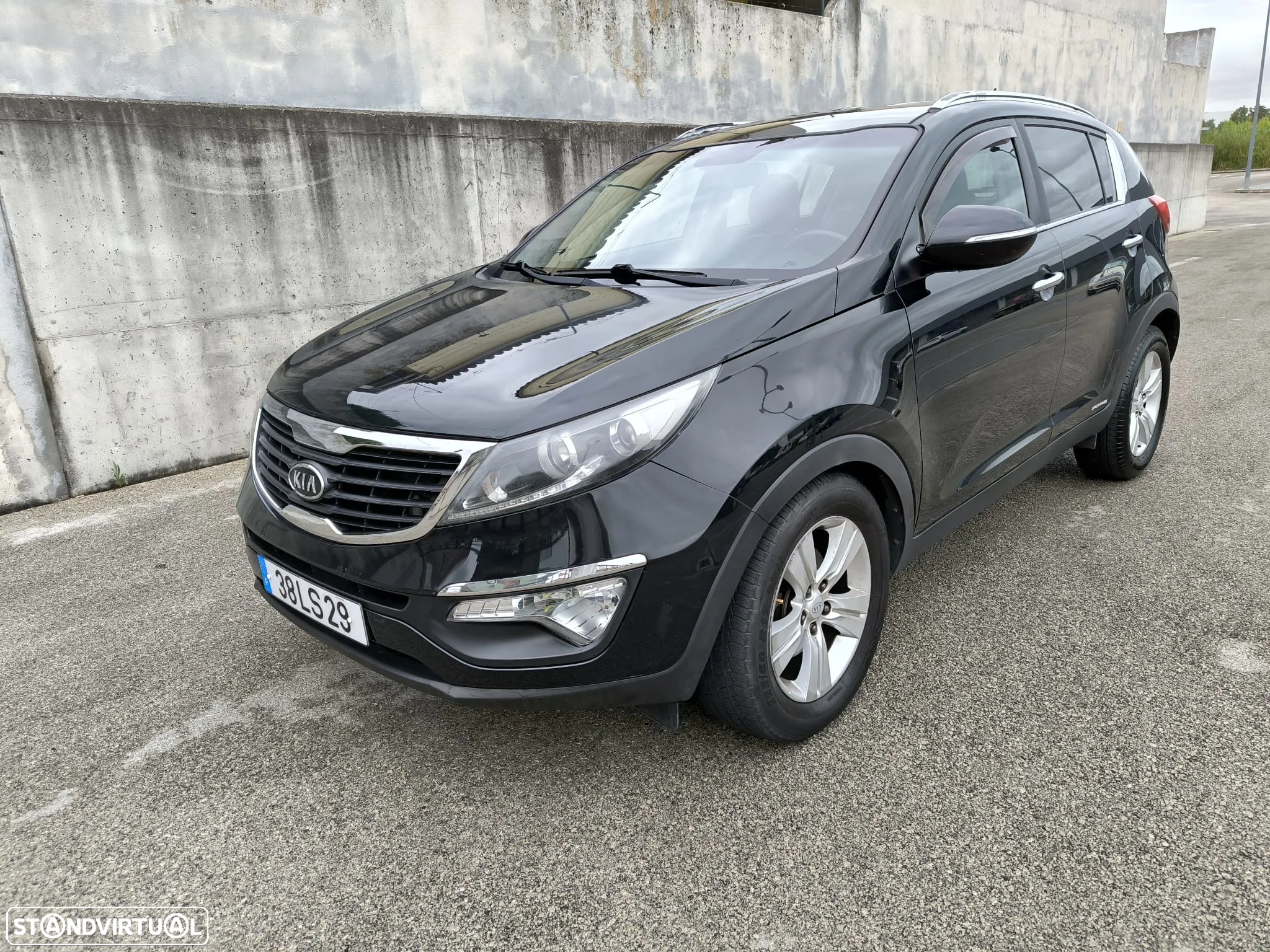 Kia Sportage 1.7 CRDI ISG LX - 9