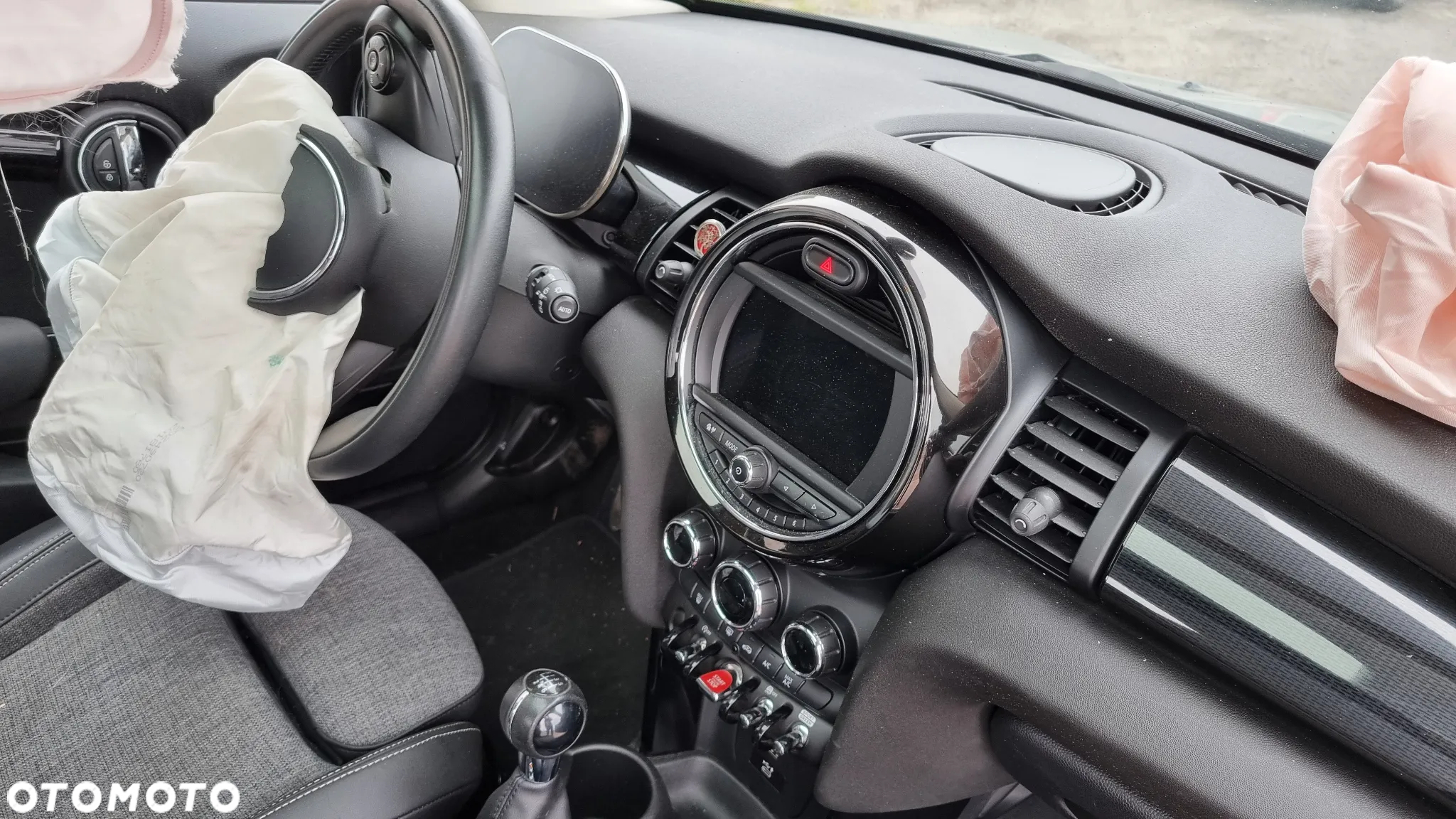 MINI Cooper 60 Years - 18