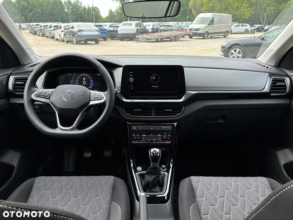 Volkswagen T-Cross - 13