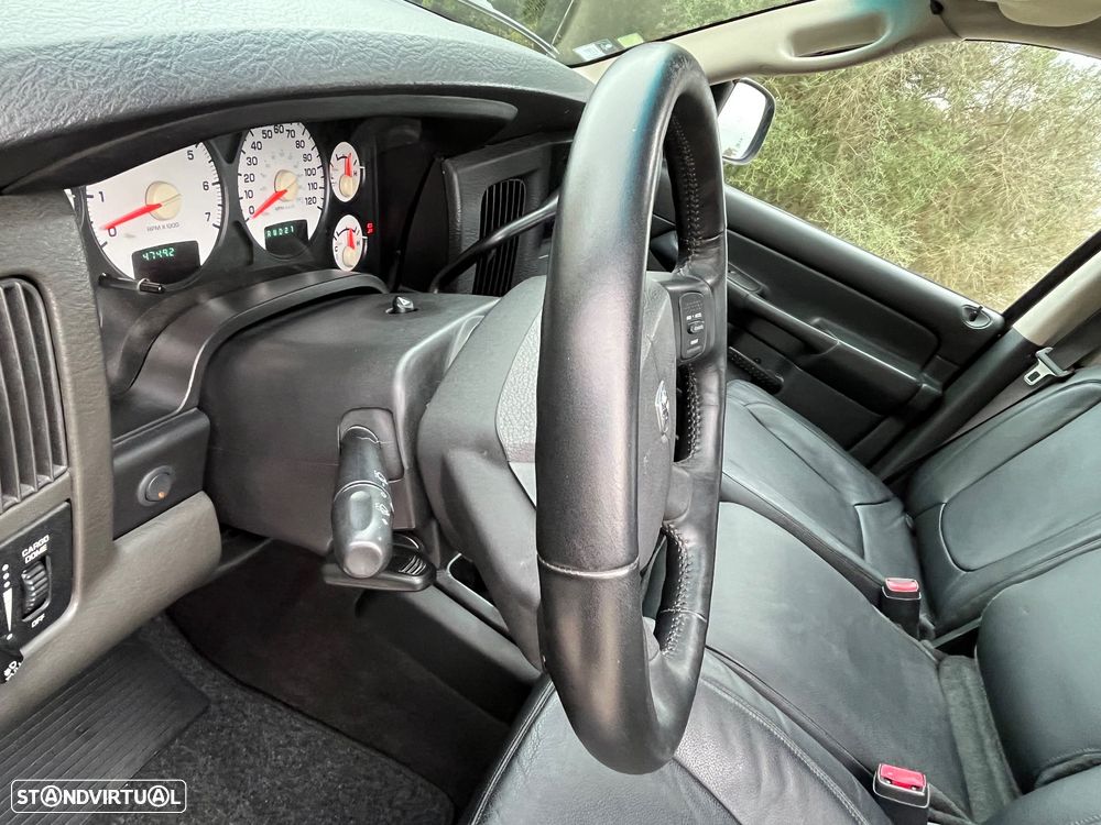 Dodge RAM 2500 5.7L V8 Hemi - 5