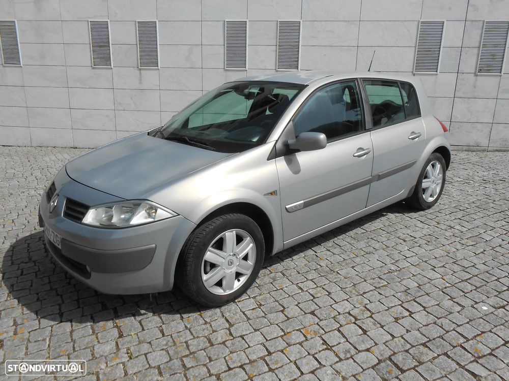 Renault Mégane 1.5 dCi Confort Dynamique - 1