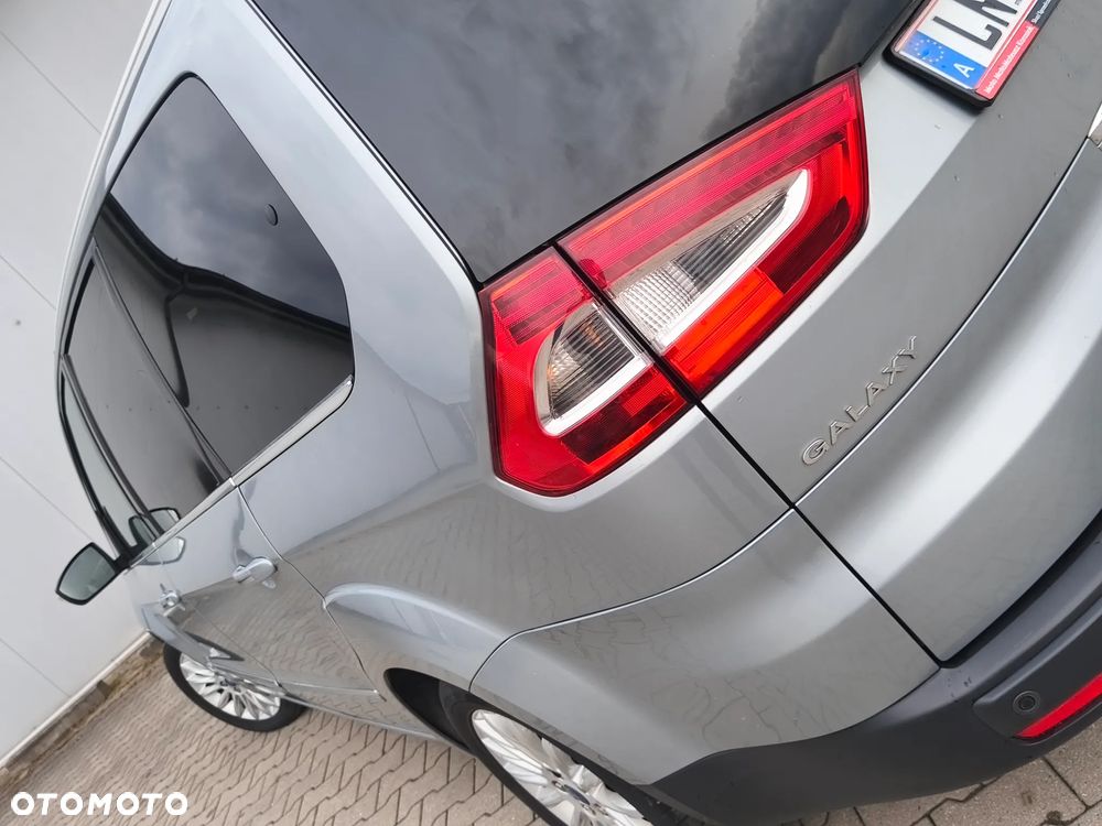 Ford Galaxy 2.0 TDCi DPF Titanium - 24
