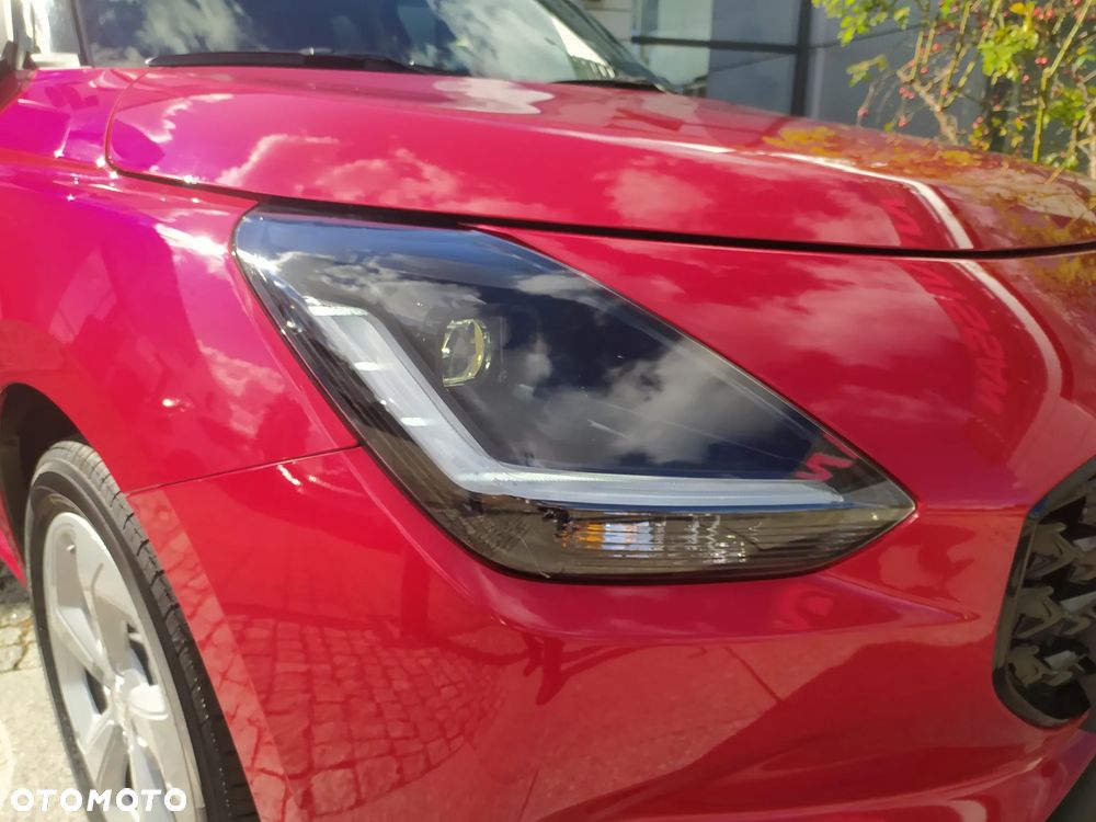 Suzuki Swift 1.2 Dualjet SHVS Premium Plus - 13