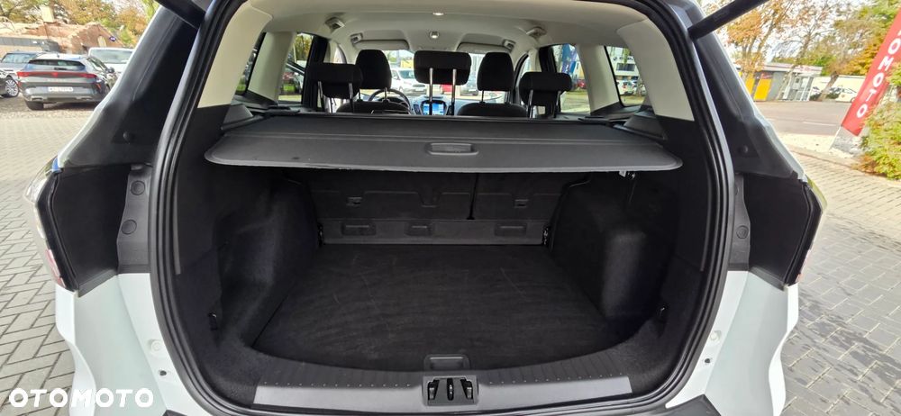 Ford Kuga 1.5 EcoBoost 2x4 Titanium - 34