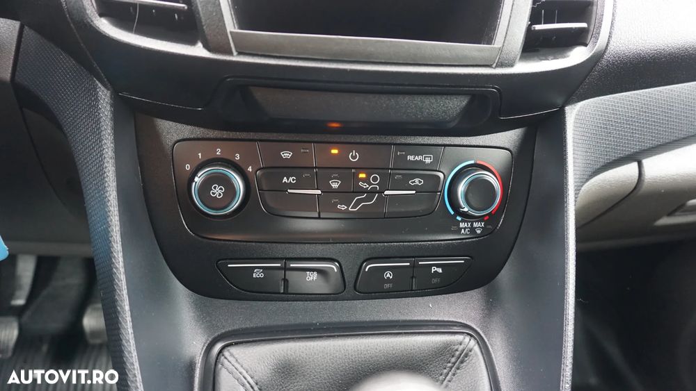 Ford Transit Connect - 21