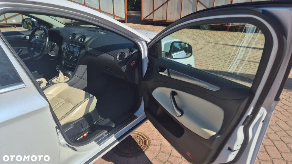 Ford Mondeo 1.6 T Titanium - 15