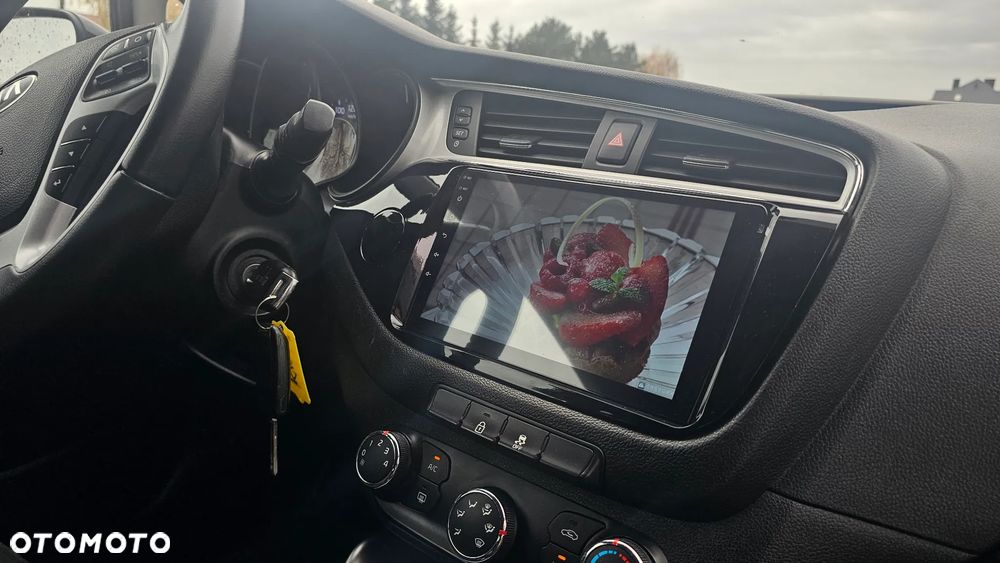 Kia Ceed 1.4 CVVT Dream Team Edition - 14