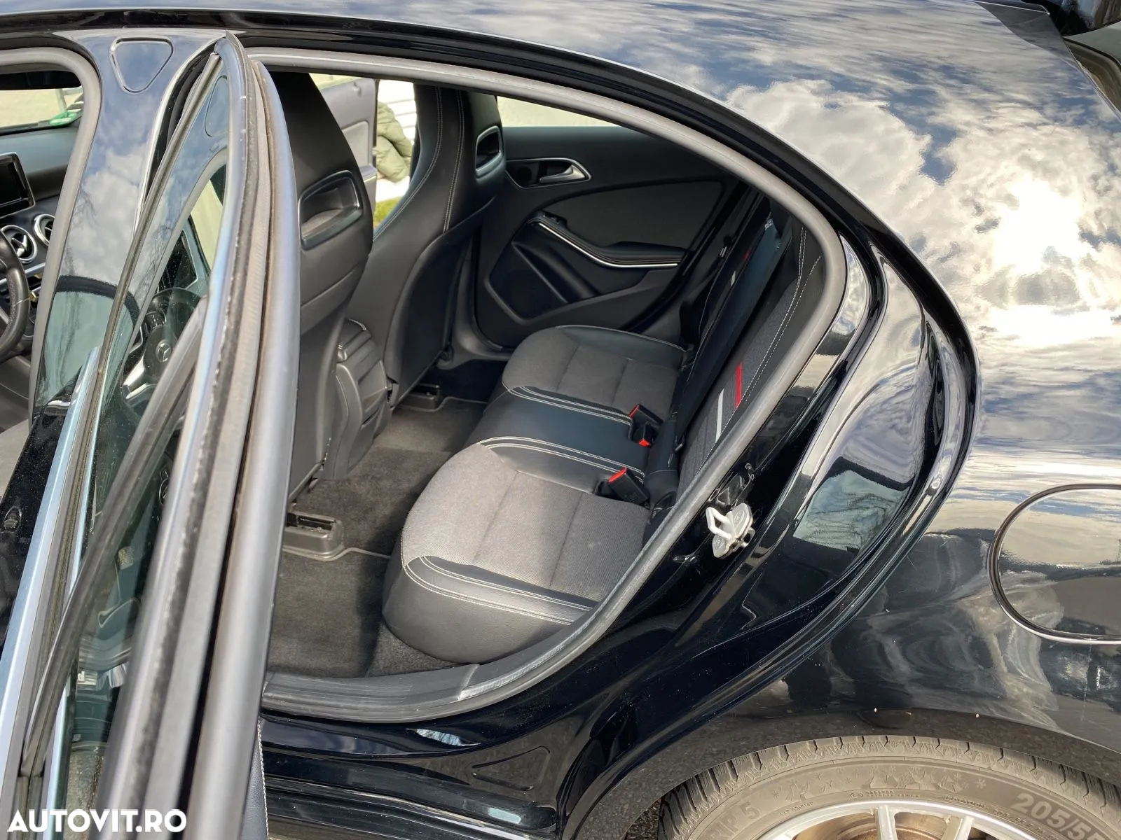 Mercedes-Benz A 180 BlueEFFICIENCY Edition - 11