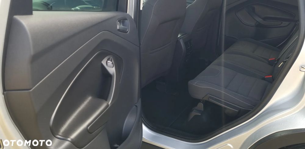 Ford Kuga - 21