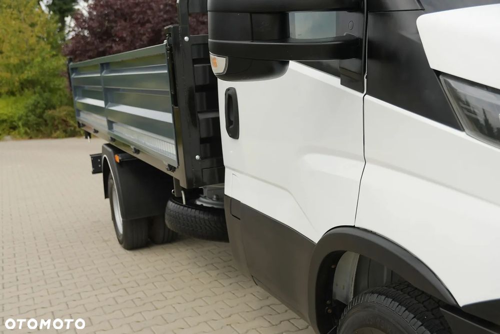 Iveco DAILY/70C17/WYWROTKA 3-STRONNA/Rozstaw osi 4.10cm/KOŁA BLIŹNIACZE/3.0 HPi 170 KM/SALON POLSKA - 34