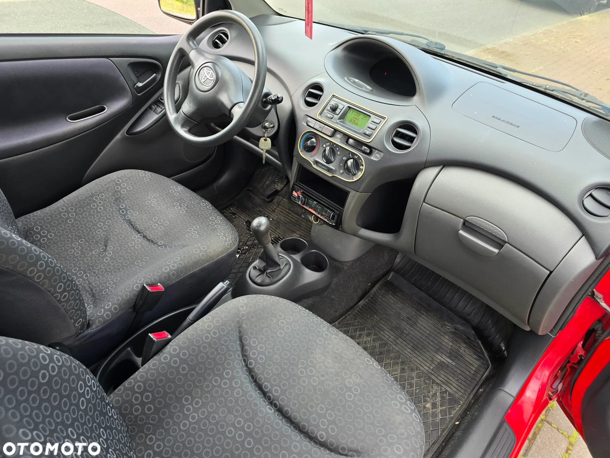 Toyota Yaris 1.0 - 15