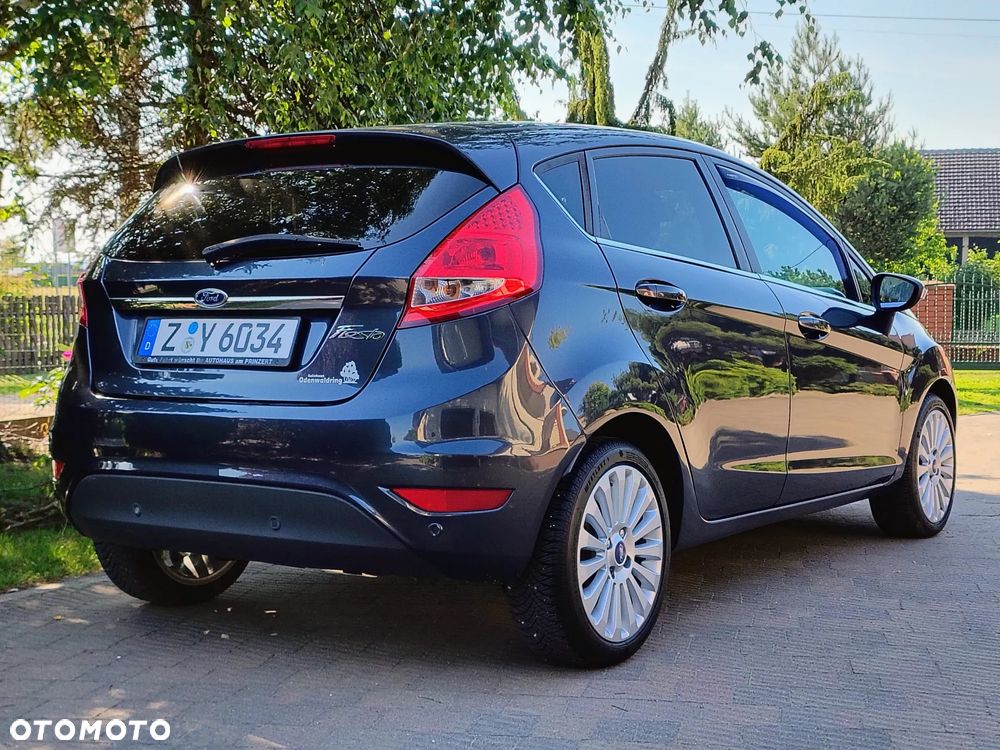 Ford Fiesta 1.25 Titanium - 33