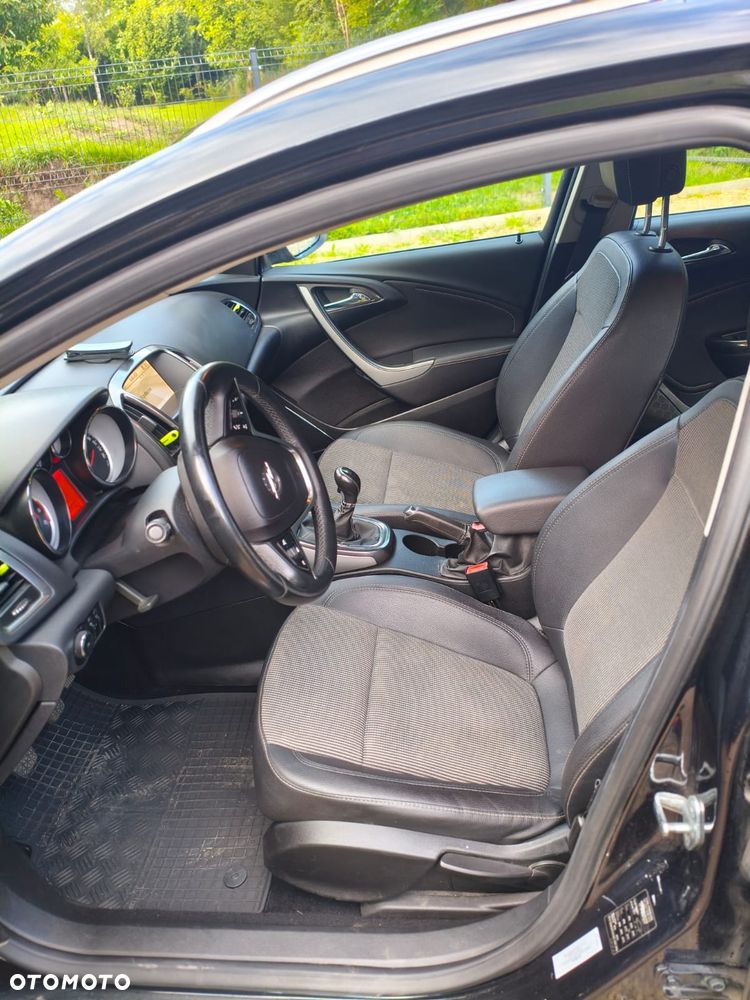Opel Astra 1.4 T Cosmo - 10