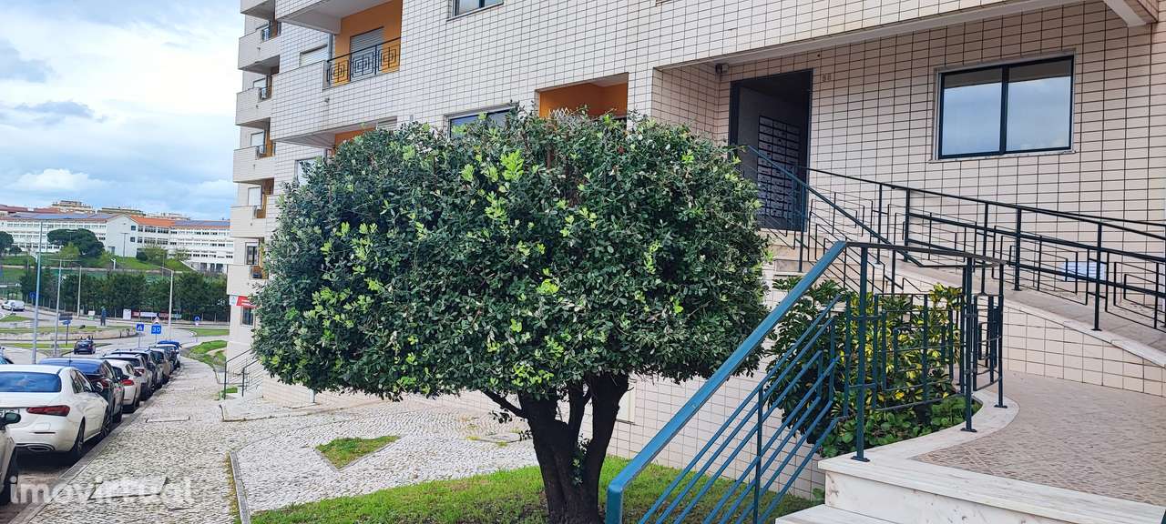 T2 Frente ao Mercadona - Abadias Norte - Figueira da Foz - Grande imagem: 2/31
