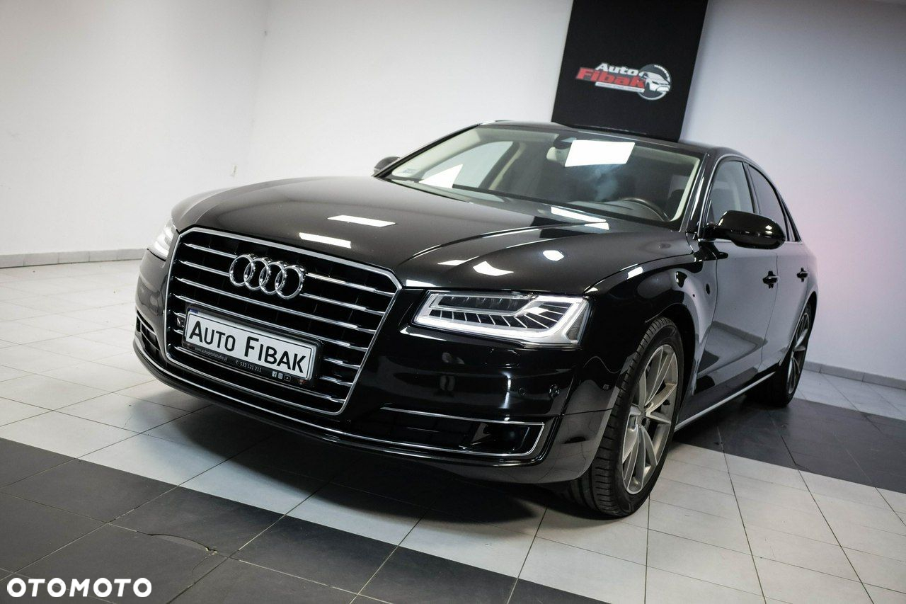 Audi A8 - 4